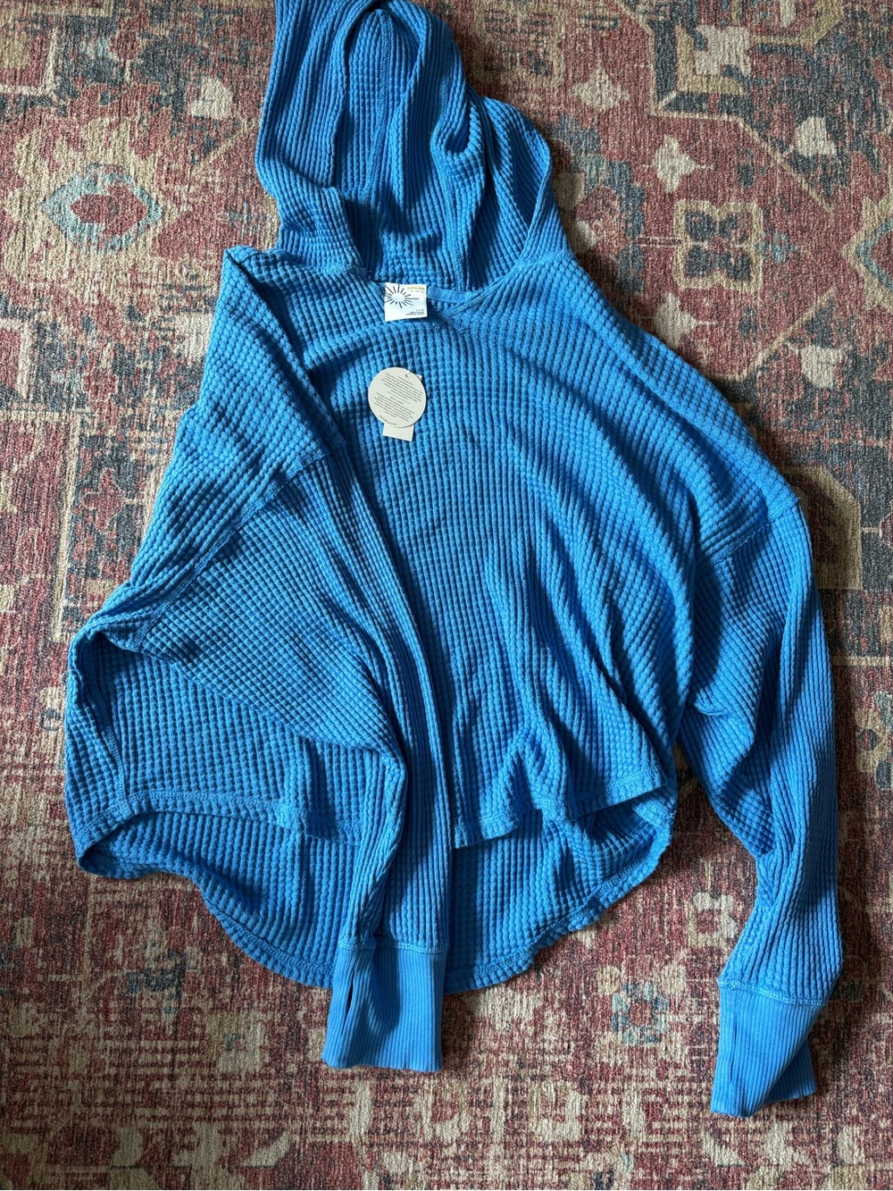 Arie Waffle-Knit Hooded Womenβs Sweater in Bright Blue size large